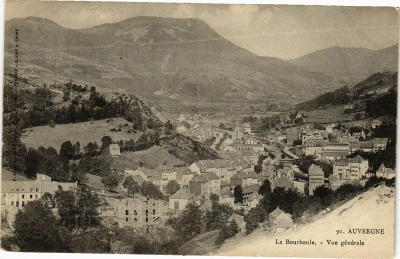 Carte postale ancienne Auvergne - La Bourboule - Vue générale à La Bourboule