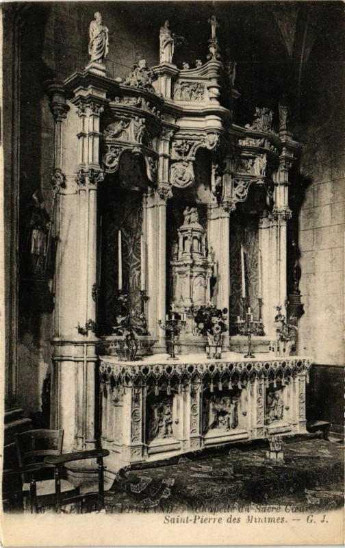 Carte postale ancienne Clermont-Ferrand - La Chapelle du Sacre-Coeur - St-Pierre des.... à Clermont-Ferrand