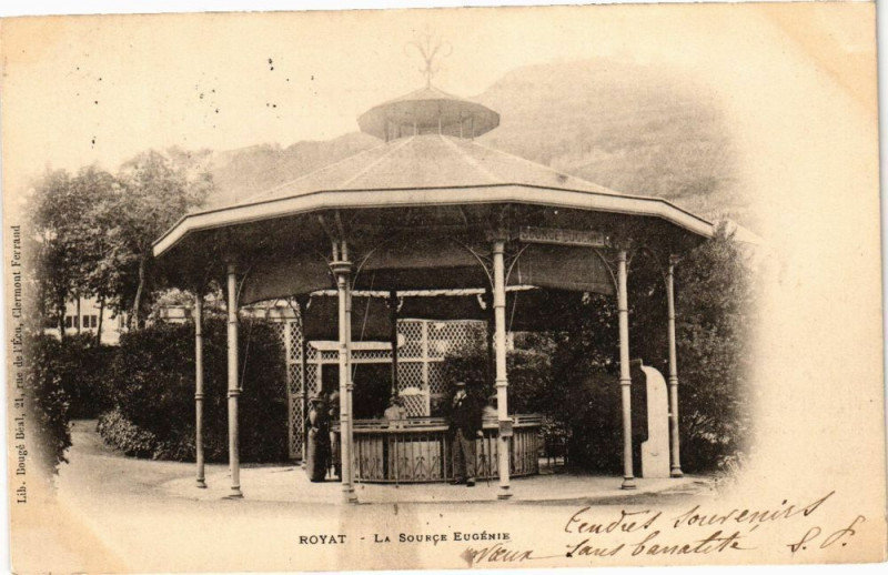 Carte postale ancienne Royat La Source Eugenie à Royat
