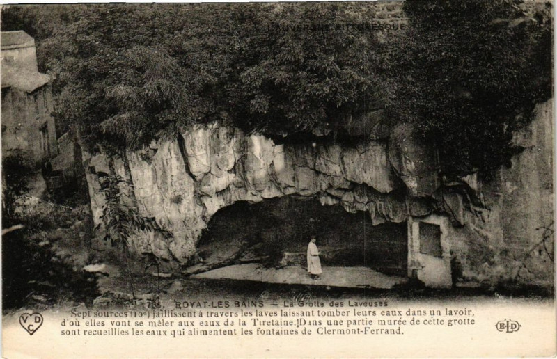 Carte postale ancienne Royat - La Grotte des Leveuses à Royat