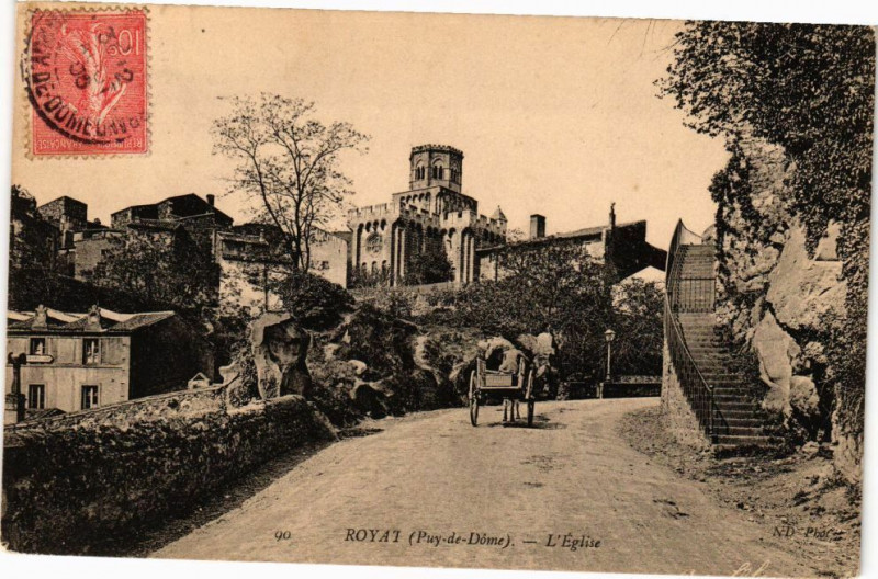 Carte postale ancienne Royat - L'Eglise à Royat