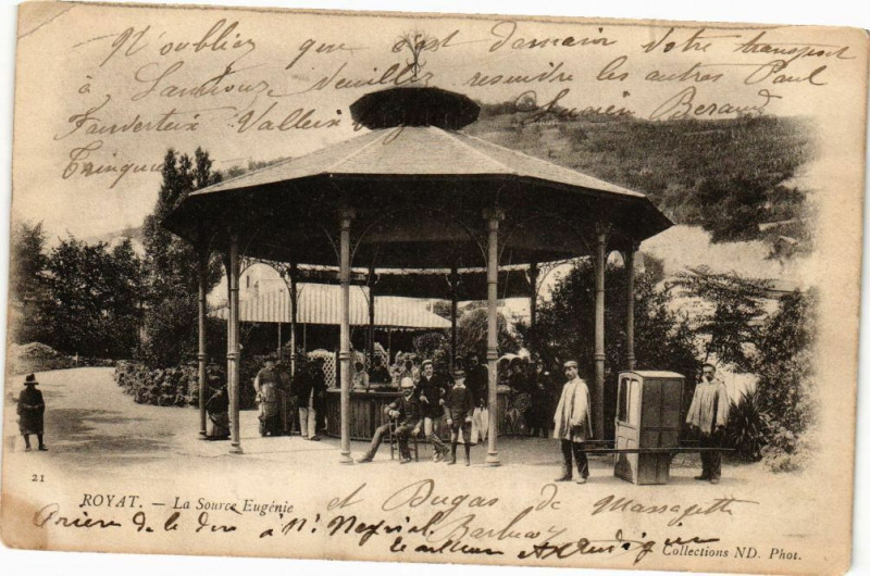 Carte postale ancienne Royat - La Source Eugenie à Royat