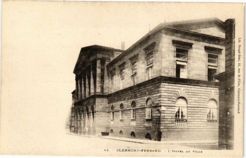 Carte postale ancienne Clermont-Ferrand - L'Hotel de Ville à Clermont-Ferrand