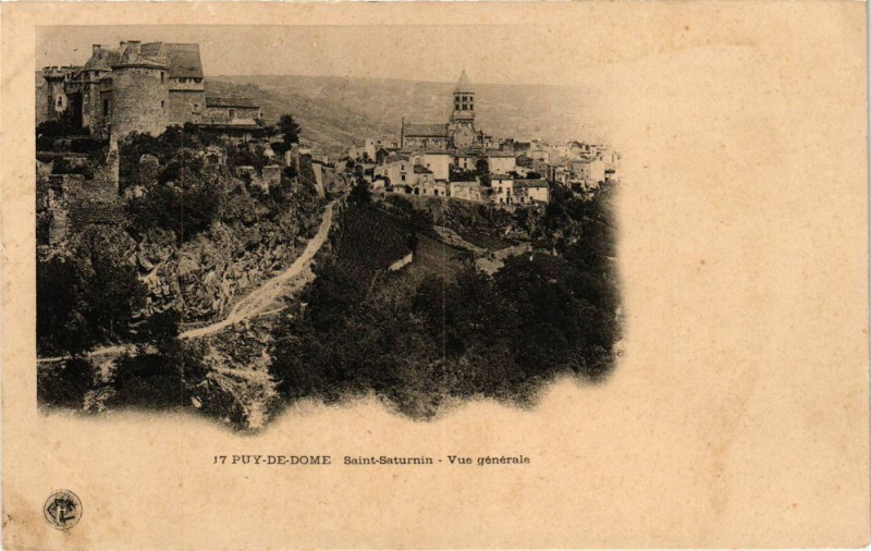 Carte postale ancienne Saint-Saturnin - Puy-de-Dome Vue genarale à Saint-Saturnin