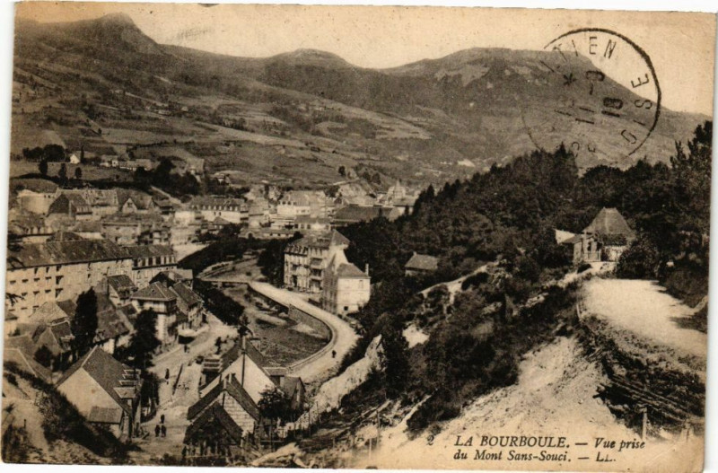 Carte postale ancienne La Bourboule-Vue prise du Mont Sans-Souci à La Bourboule