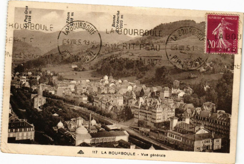 Carte postale ancienne La Bourboule-Vue générale à La Bourboule