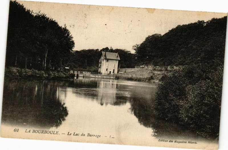 Carte postale ancienne La Bourboule-Le Lac du Barrage à La Bourboule