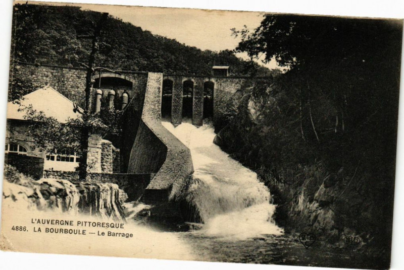 Carte postale ancienne La Bourboule-Le Barrage à La Bourboule