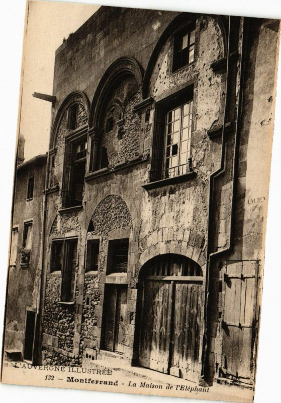 Carte postale ancienne Montferrand - La Maison de l'Elephant