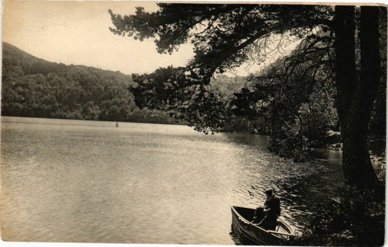 Carte postale ancienne Le Lac Pavin (1343 m)