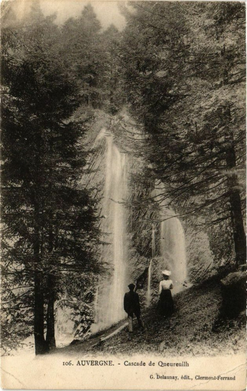 Carte postale ancienne Auvergne - Cascade de Queureuilh