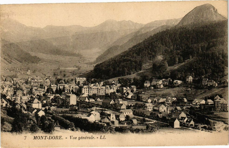Carte postale ancienne Mont-Dore - Vue générale à Mont-Dore