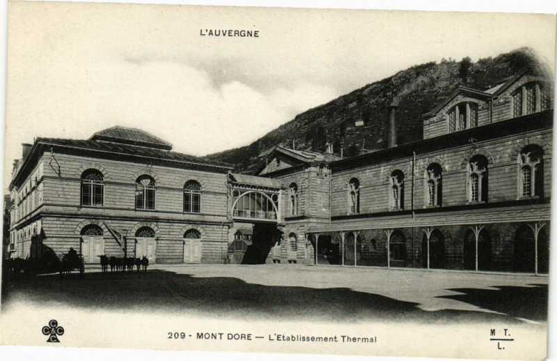Carte postale ancienne L'Auvergne - Mont-Dore - L'Etabl. THERMal à Mont-Dore