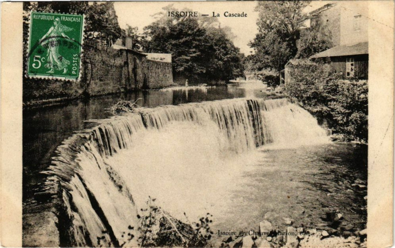 Carte postale ancienne Issoire - La Cascade à Issoire