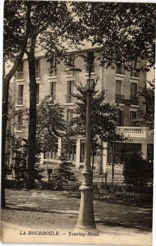 Carte postale ancienne La Bourboule - Touring-Hotel à La Bourboule