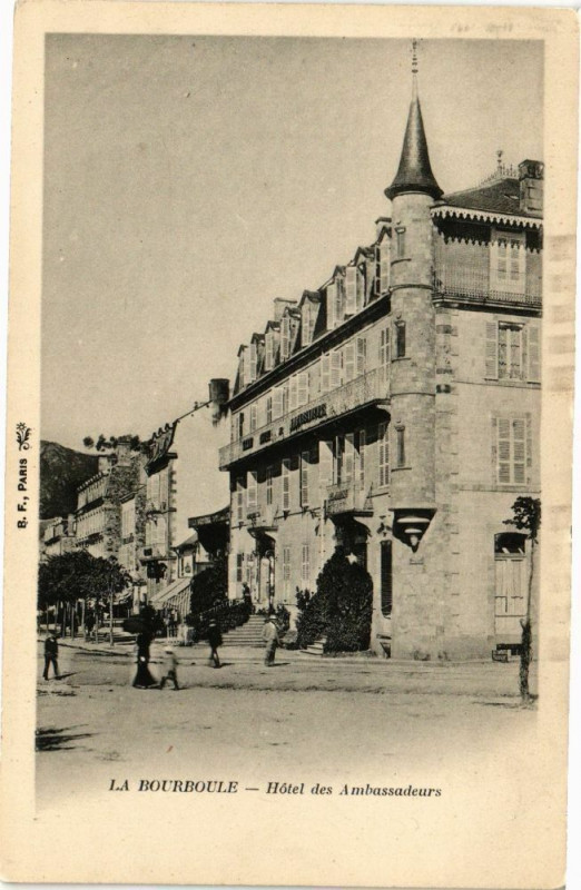 Carte postale ancienne La Bourboule - Hotel des Ambassadeurs à La Bourboule