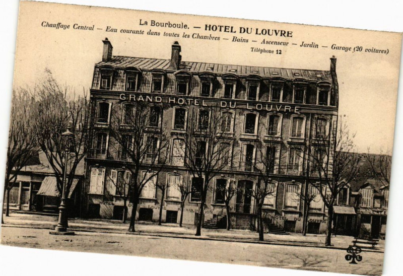 Carte postale ancienne La Bourboule - Hotel du Louvre-Chauffage Central - Eau courante... à La Bourboule