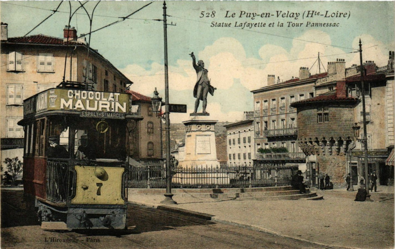 Carte postale ancienne Le Puy-en-Velay - Statue Lafayette et la Tour Pannessac - Tram au Puy-en-Velay