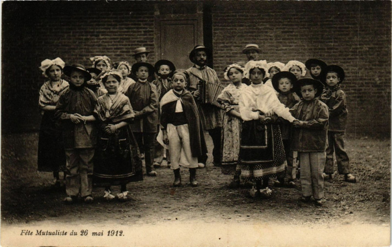 Carte postale ancienne Fete Mutualiste du 26 Mai 1912 - Folklore