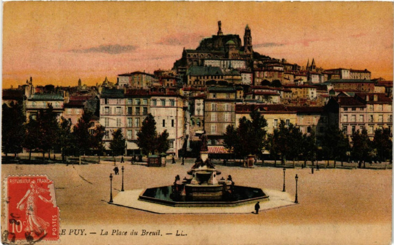 Carte postale ancienne Le Puy - La Place du Breuil