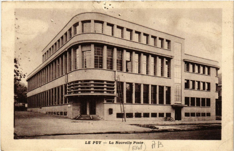Carte postale ancienne Le Puy - La Nouvelle Poste