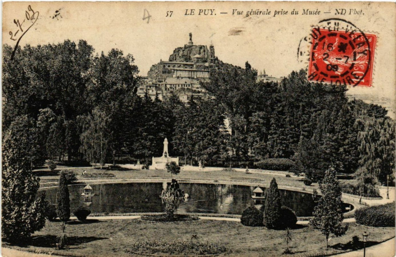 Carte postale ancienne Le Puy - Vue generale prise du Musee