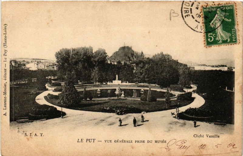 Carte postale ancienne Le Puy - Vue generale prise du Musee