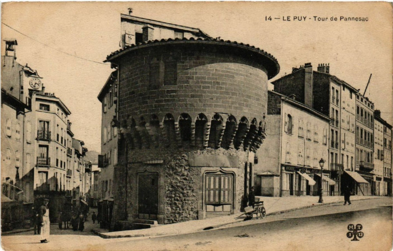 Carte postale ancienne Le Puy - Tour de Pannesac