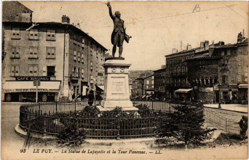 Carte postale ancienne Le Puy - Statue de Lafayette et la Tour Panessac