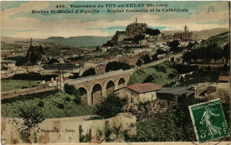 Carte postale ancienne Panorama du Puy-en-Velay (Hte-Loire) - Rocher Saint-Michel d'Aiguilhe à Aiguilhe