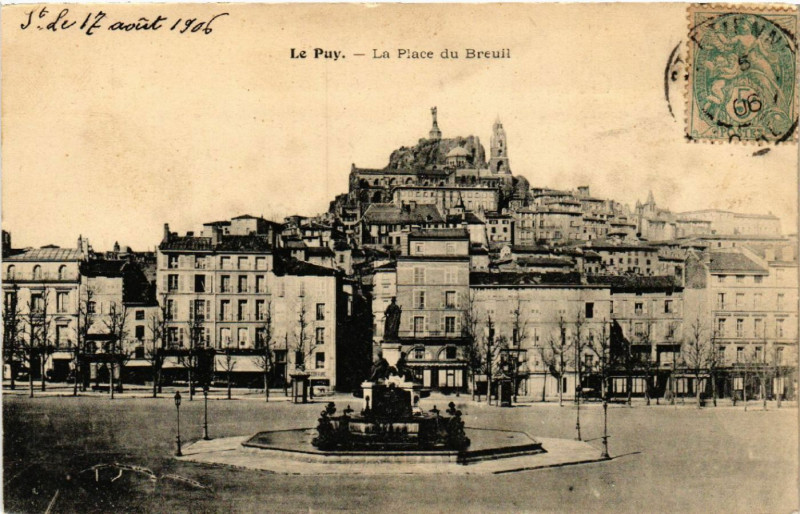 Carte postale ancienne Le Puy - La Place du Breuil