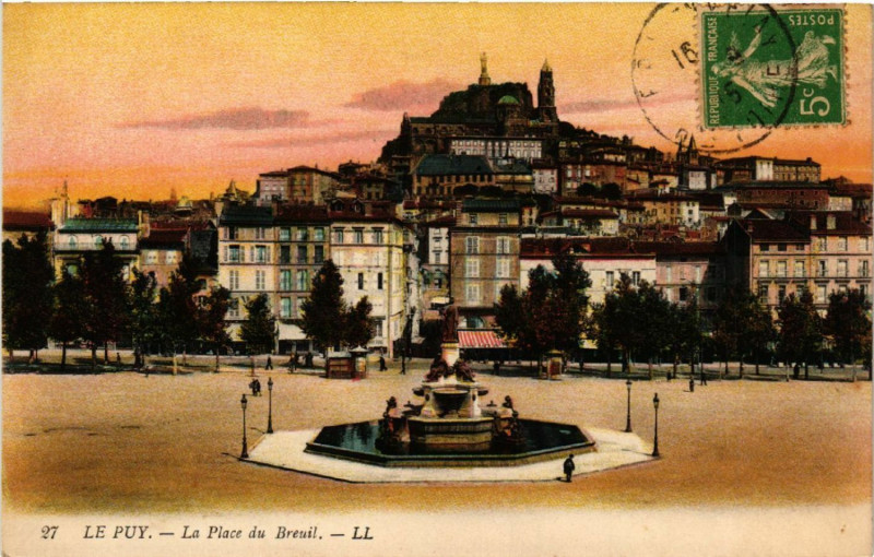 Carte postale ancienne Le Puy - La Place du Breuil