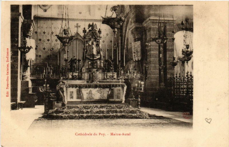 Carte postale ancienne Cathedrale du Puy - Maitre Autel