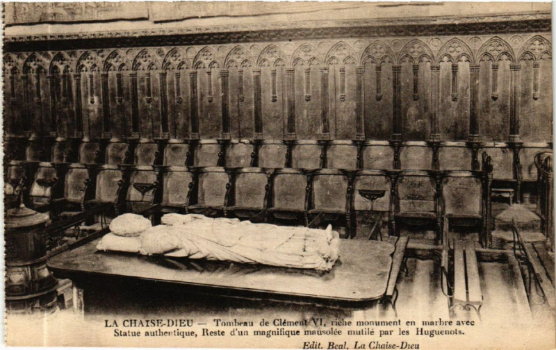 Carte postale ancienne La Chaise-Dieu - Tombeau de Clement Vi riche monument en marbre à La Chaise-Dieu