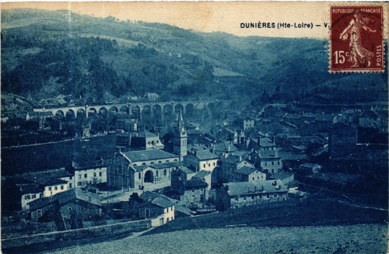 Carte postale ancienne Dunieres (Hte-Loire) - Vue générale à Dunières