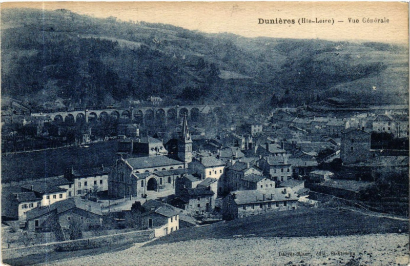 Carte postale ancienne Dunieres (Hte-Loire) - Vue générale à Dunières