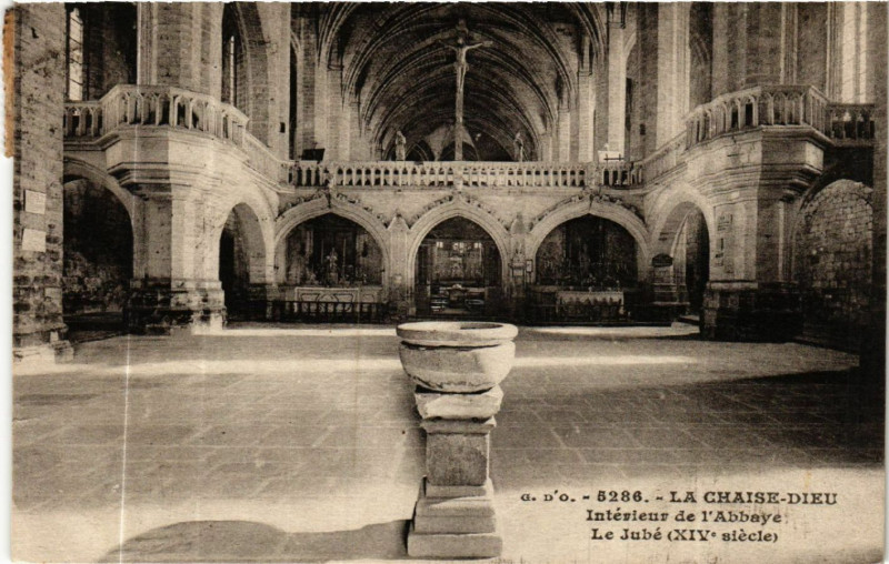 Carte postale ancienne La Chaise-Dieu - Interieur de l'Abbaye - Le Jube (Xiv siecle) à La Chaise-Dieu