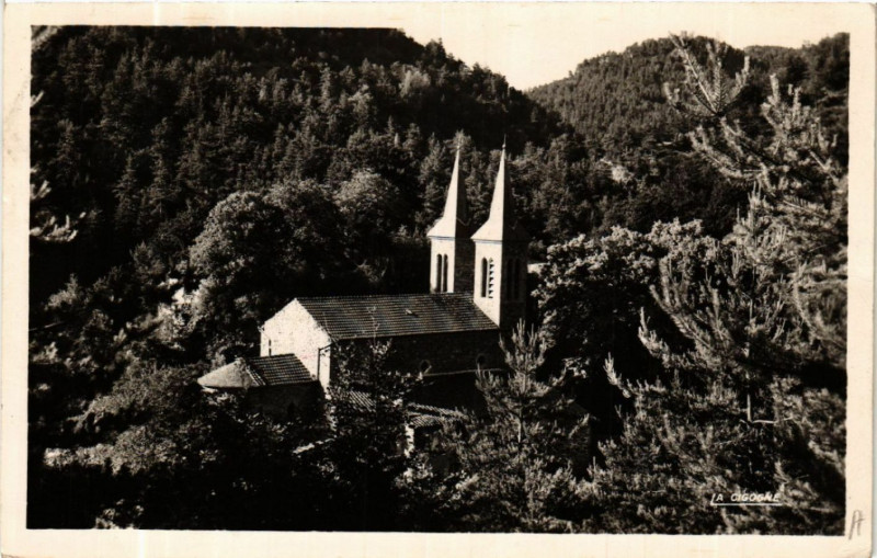 Carte postale ancienne La Chaise-Dieu (Hte-Loire) (alt 1082 m) Station climatique et à La Chaise-Dieu