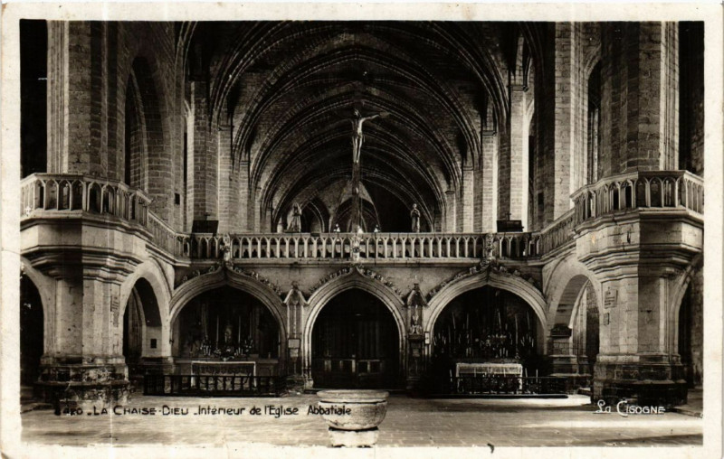 Carte postale ancienne La Chaise-Dieu 'Interiur de l'Eglise Abbatiale à La Chaise-Dieu