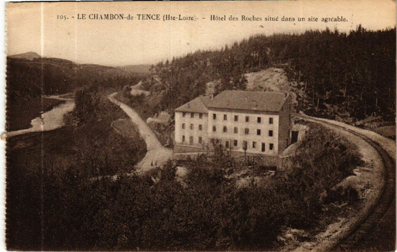 Carte postale ancienne Le Chambon-de-Tence (Hte-Loire) - Hotel des Roches situe dans un à Tence