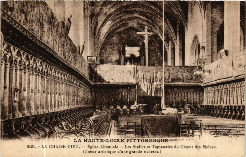 Carte postale ancienne La Haute-Loire Pittoresue La Chaise-Dieu Eglise Abbatiale Les à La Chaise-Dieu