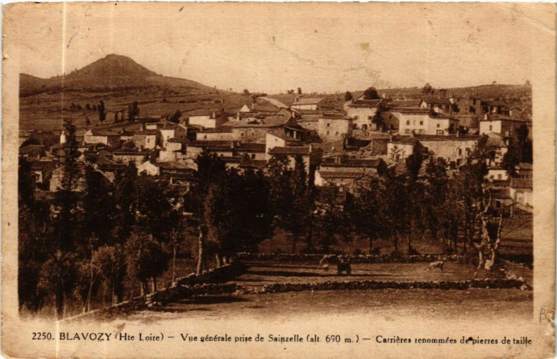 Carte postale ancienne Blavozy (Hte-Loire) - Vue generale prise de Sainzelle (alt 690 m) à Blavozy