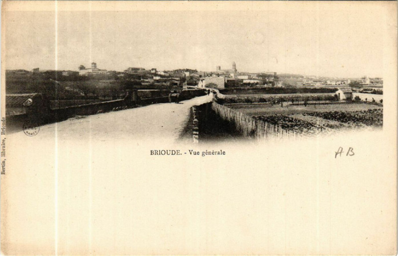 Carte postale ancienne Brioude - Vue generale à Brioude