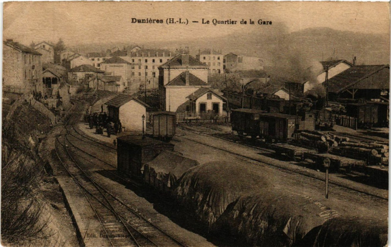 Carte postale ancienne Dunieres (H.-L.) - Le Quartier de la Gare à Dunières