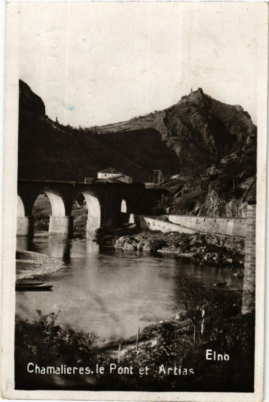 Carte postale ancienne Chamalieres. le Pont et Artias