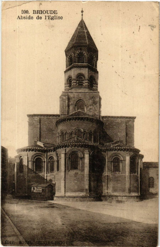 Carte postale ancienne Brioude - Abside de l'Eglise à Brioude