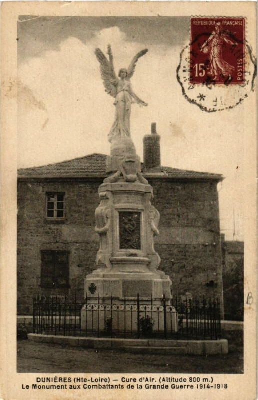 Carte postale ancienne Dunieres (Hte-Loire) - Le Monument aux Combattant de la Grande ... à Dunières