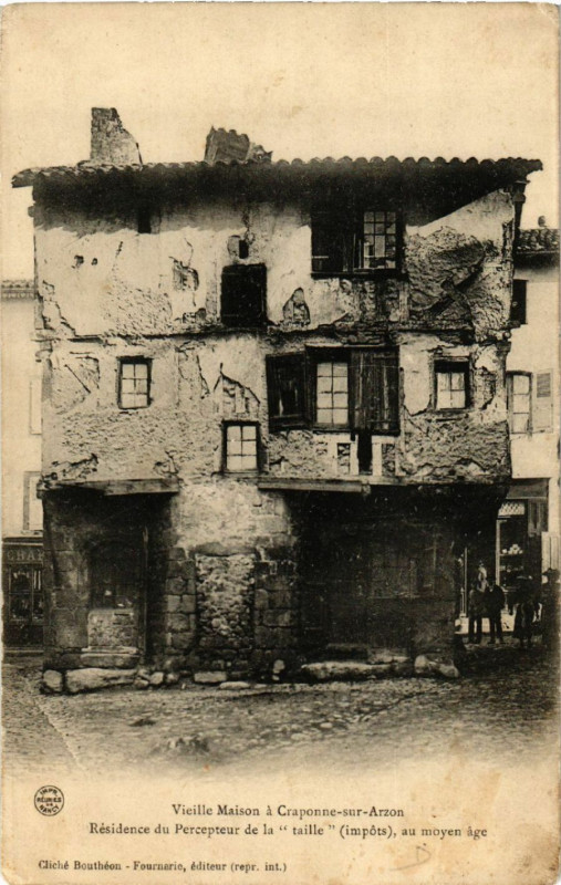 Carte postale ancienne Vieille Maison a Craponne-sur-Arzon -Residence du Percepteur de à Craponne-sur-Arzon
