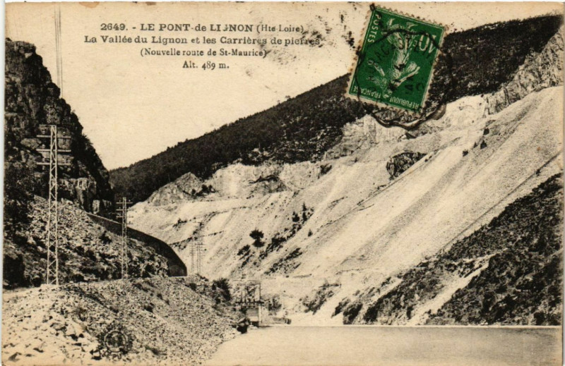Carte postale ancienne Le Pont-de-Lignon (Hte-Loire) - La Vallée du Lignon et les