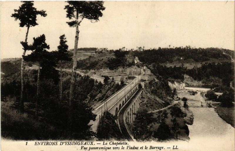 Carte postale ancienne Env. d'Yssingeaux - La Chapelette - Vue panoramique vers le à Yssingeaux